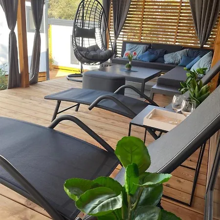 Mobile Jana Кемпинг