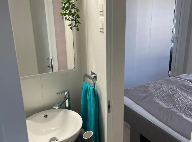 Mobile Jana Kamp Biograd Na Moru